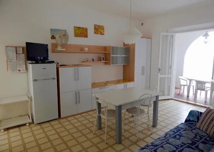 M107 - Marcelli, Trilocale Con Giardino A 200mt Dal Mare Marcelli